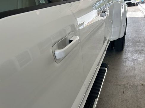 Used 2022 Ford F350 Lariat w/ Lariat Value Package image 17