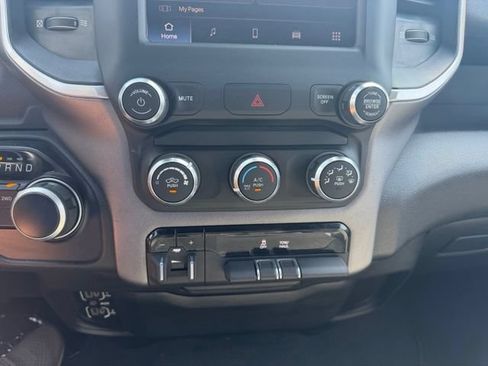 Used 2022 RAM 2500 Big Horn AWD/4WD image 24