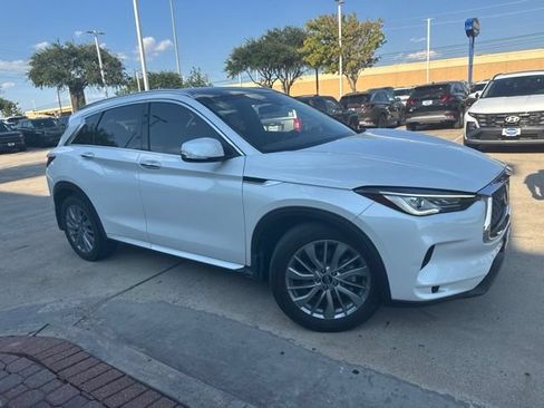 Used 2024 INFINITI QX50 Luxe FWD image 2