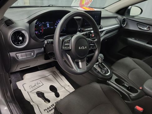 Used 2023 Kia Forte LXS image 13