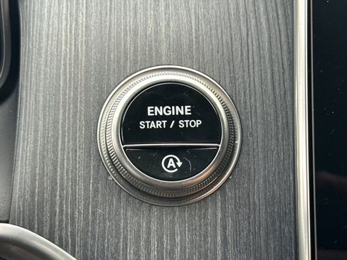 Certified 2025 Mercedes-Benz GLC 300 image 25