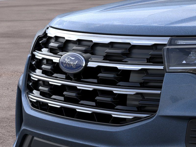 New 2026 Ford Explorer Active RWD image 17