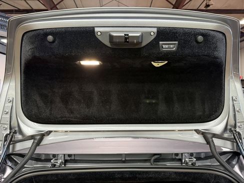 Used 2019 Rolls-Royce Dawn image 58