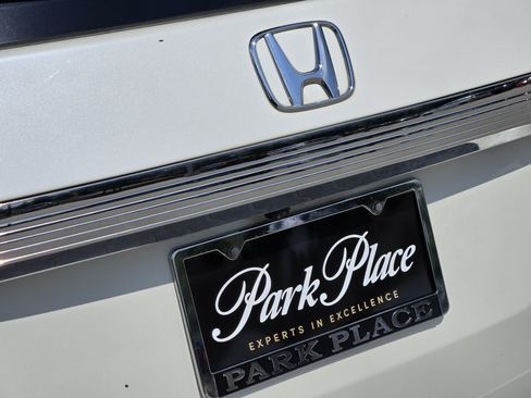 Used 2017 Honda Odyssey EX-L image 18