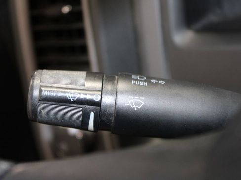Used 2015 RAM 1500 Express RWD image 38