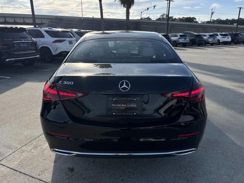 Used 2025 Mercedes-Benz C 300 Sedan image 6