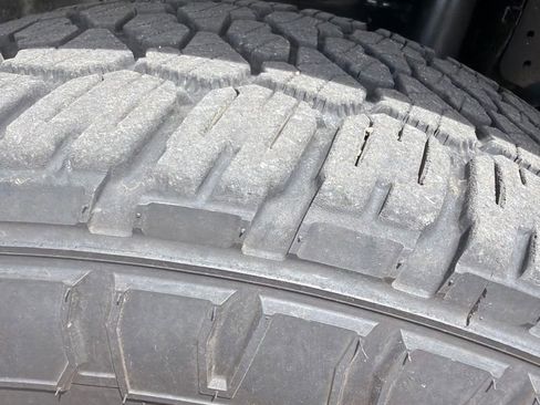 Used 2018 RAM 2500 Laramie w/ Convenience Group AWD/4WD image 10
