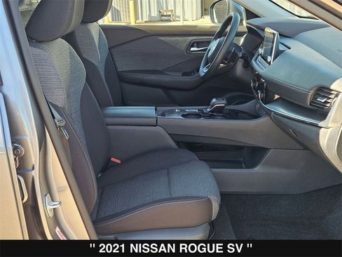 Used 2021 Nissan Rogue SV image 28
