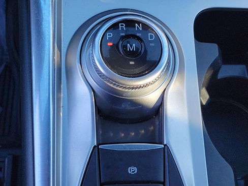 Used 2020 Ford Explorer Limited image 25