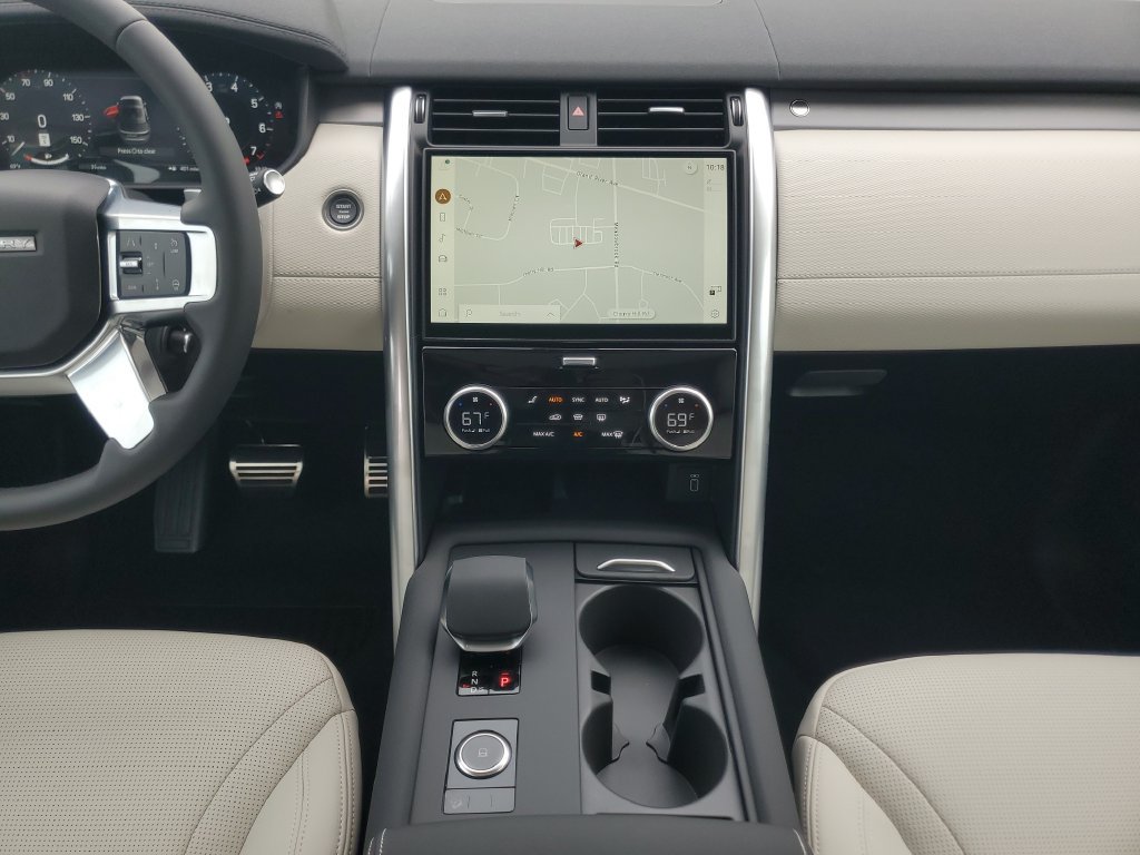 New 2026 Land Rover Discovery Dynamic SE AWD/4WD image 30