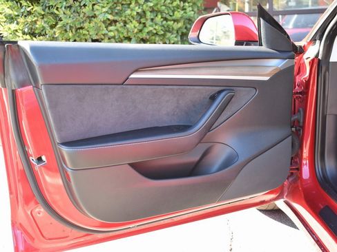 Used 2021 Tesla Model 3 Long Range image 19