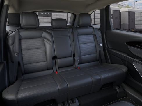 New 2026 Lincoln Nautilus Reserve AWD/4WD image 11