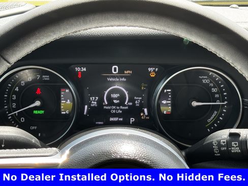 Used 2023 Jeep Wrangler Unlimited Sahara AWD/4WD image 16