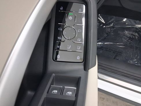 New 2025 Audi Q5 Premium image 12