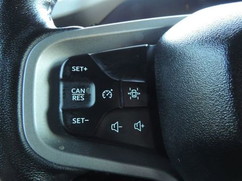 Used 2022 Ford Bronco Wildtrak image 29