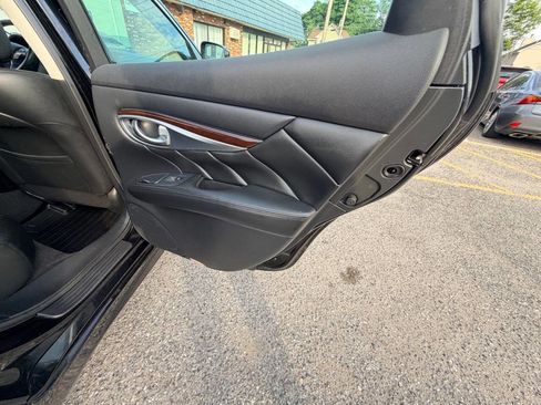 Used 2011 INFINITI M37 x w/ Premium Pkg AWD/4WD image 46
