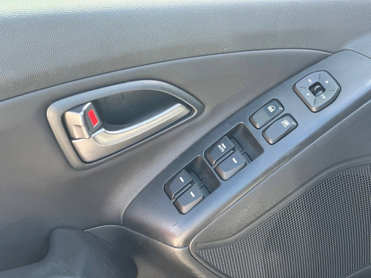 Used 2014 Hyundai Tucson SE FWD image 11