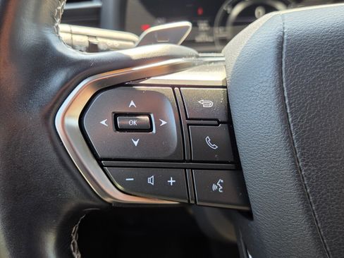 Used 2023 Lexus LX 600 4WD w/ Luxury Package image 27