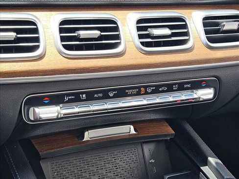 Used 2025 Mercedes-Benz GLE 350 4MATIC image 12