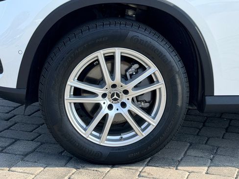 Certified 2025 Mercedes-Benz GLC 300 image 13
