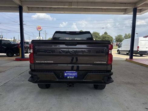 Used 2023 Chevrolet Silverado 1500 Custom Trail Boss AWD/4WD image 7