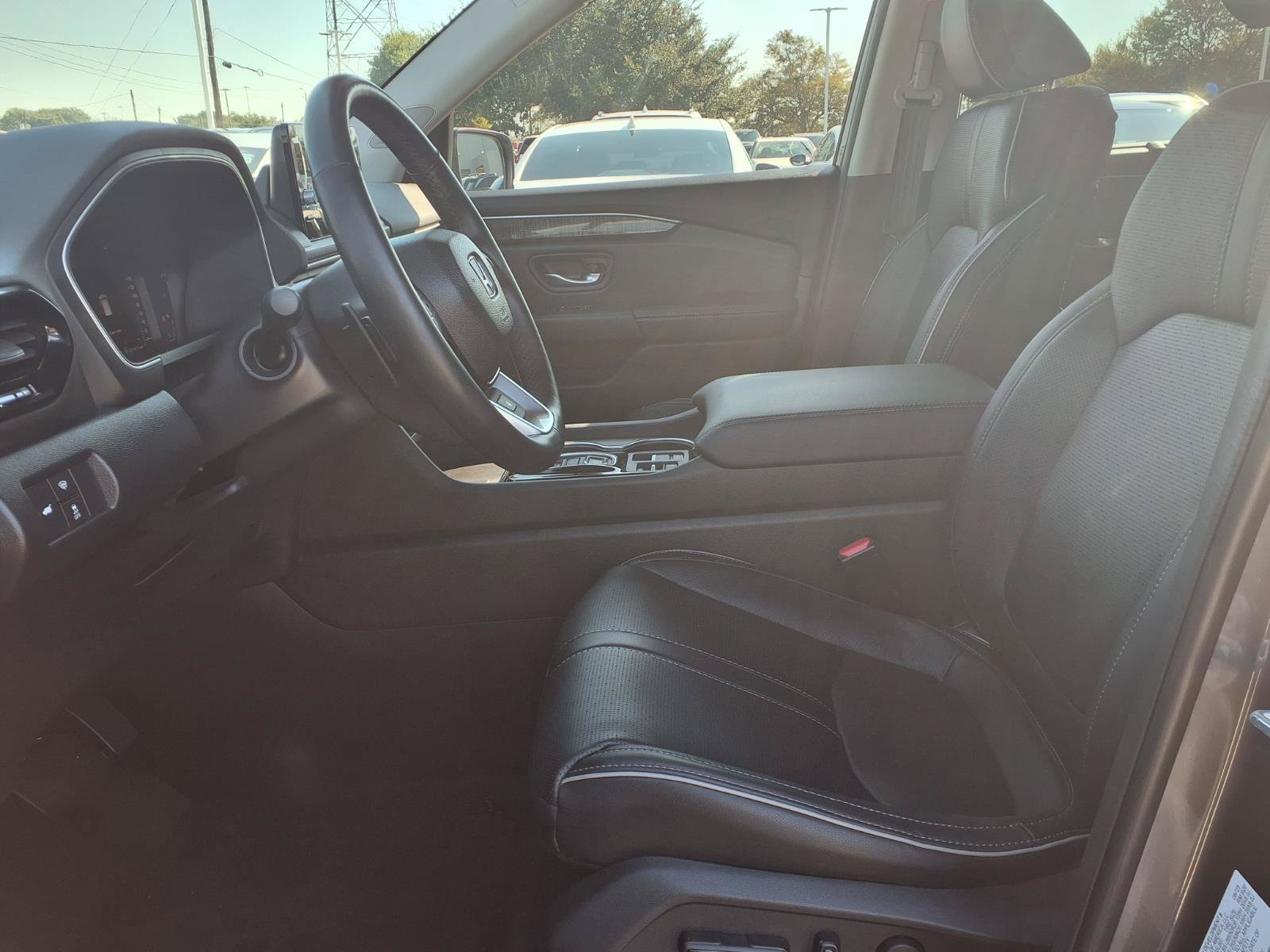 Used 2024 Honda Pilot Elite image 18