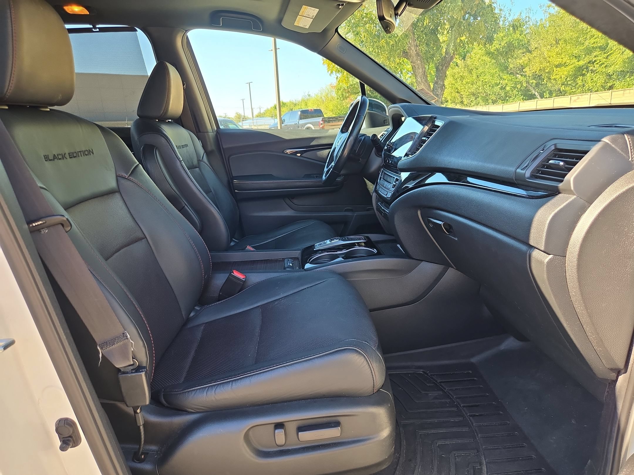 Used 2021 Honda Pilot Black Edition image 27