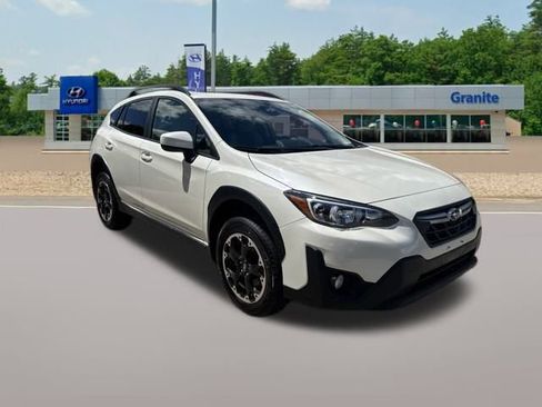 Used 2023 Subaru Crosstrek 2.0i Premium image 5