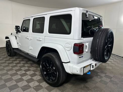Used 2021 Jeep Wrangler Unlimited Sahara image 5