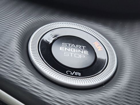 New 2026 Jeep Grand Cherokee Laredo image 20