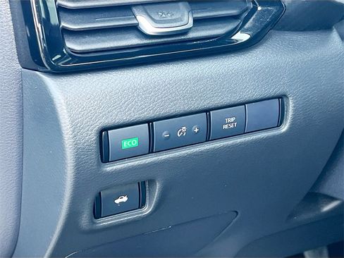 Used 2024 Nissan Sentra SV image 10