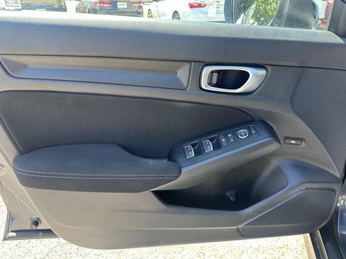 Used 2023 Honda Civic Sport image 17