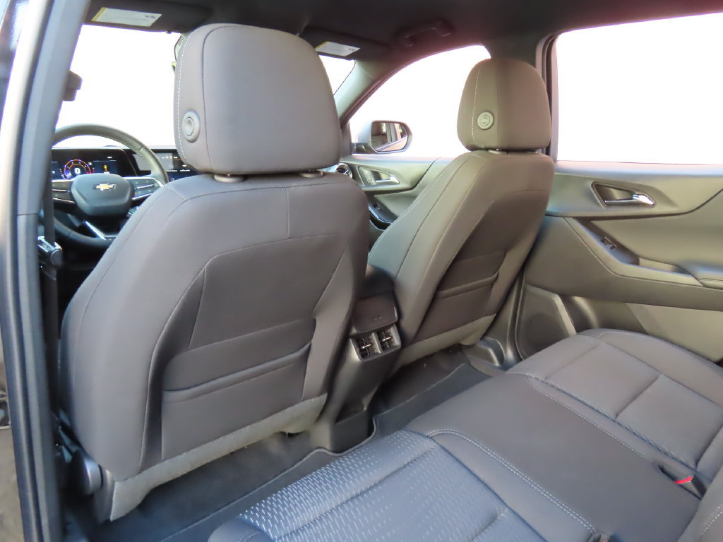 Used 2026 Chevrolet Equinox LT w/ Safety and Technology Package AWD/4WD image 29