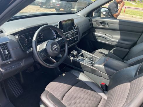 Used 2024 Nissan Pathfinder Rock Creek AWD/4WD image 12