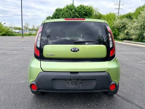 Used 2015 Kia Soul + FWD image 3
