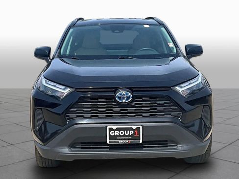 Used 2023 Toyota RAV4 LE AWD/4WD image 5