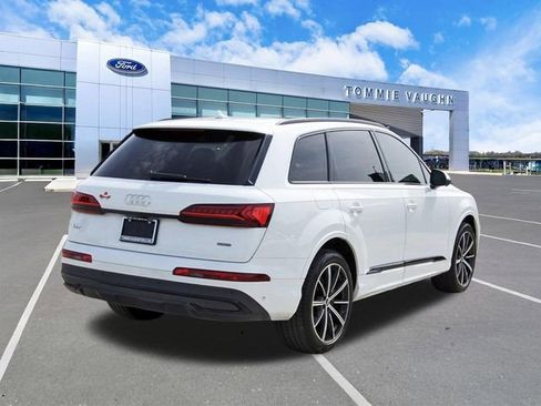Used 2022 Audi Q7 3.0T Premium Plus w/ Premium Plus Package AWD/4WD image 4