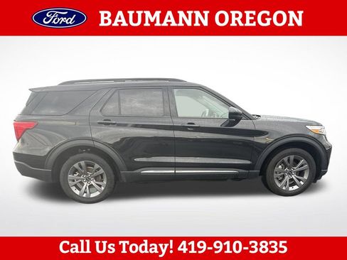 Used 2023 Ford Explorer XLT w/ Equipment Group 202A AWD/4WD image 2