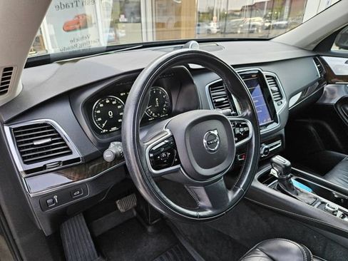 Used 2018 Volvo XC90 T6 Momentum w/ Convenience Package AWD/4WD image 19
