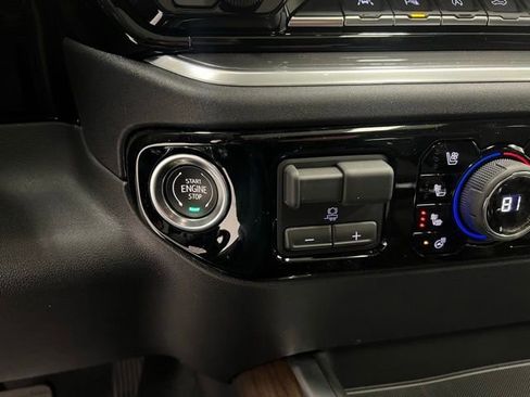 New 2026 Chevrolet Silverado 1500 High Country w/ Technology Package AWD/4WD image 11