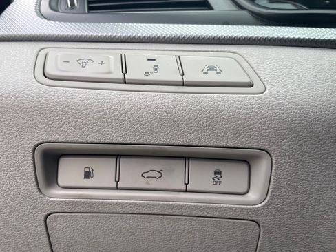 Used 2018 Hyundai Sonata SEL w/ Tech Package 02 image 13