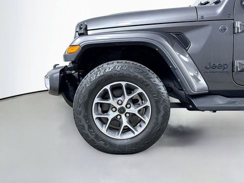 Used 2024 Jeep Gladiator Sport AWD/4WD image 29