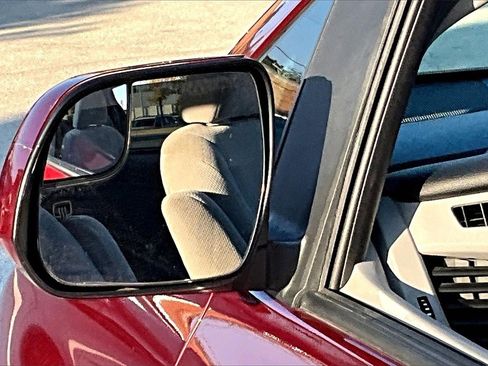 Used 2017 Toyota Sienna LE image 15