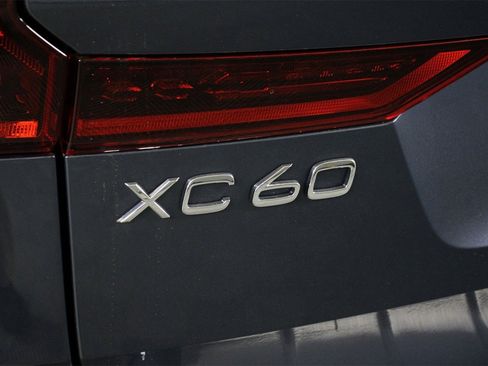 New 2026 Volvo XC60 B5 Plus w/ Protection Package Premier image 16
