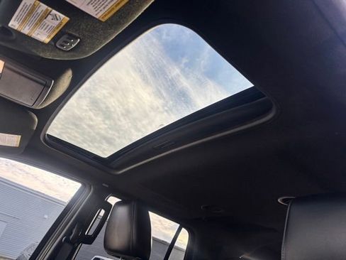 Used 2015 Ford Expedition Limited image 12