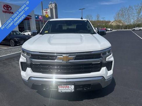 Used 2024 Chevrolet Silverado 1500 LT AWD/4WD image 5