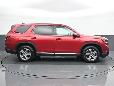 Used 2023 Honda Pilot EX-L image 7