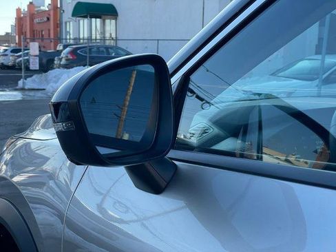 Certified 2025 Nissan Rogue SL image 30