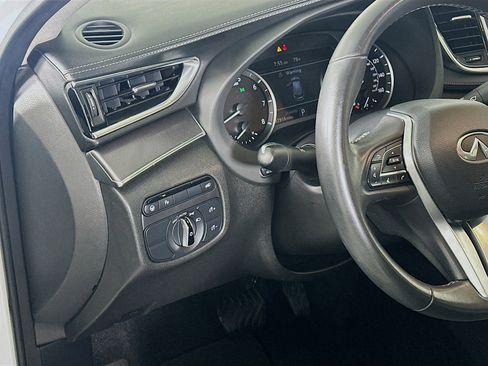 Used 2023 INFINITI QX50 Luxe image 16