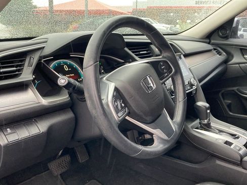 Used 2017 Honda Civic EX-L image 9